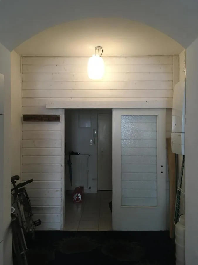 Apartment Geraumige, Funktionale, Schlichtere, Preiswerte Unterkunft Vienna